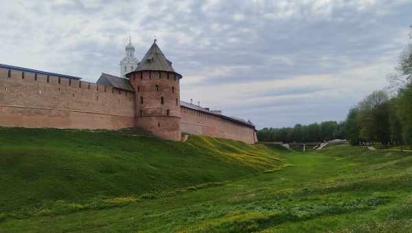 Прогулки по кремлевской стене в Смоленске